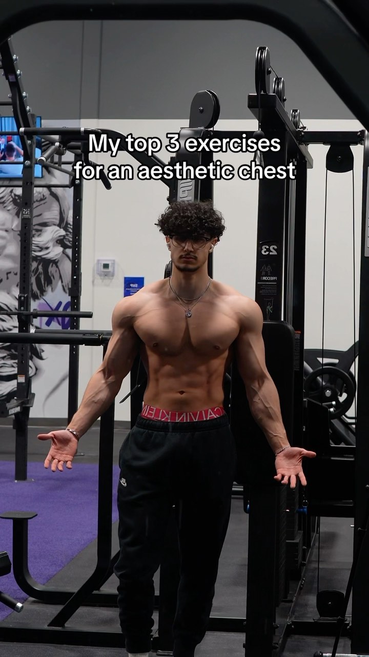 My top 3 exercises for an aesthetic chest 🦾 Follow for more fitness tips & work