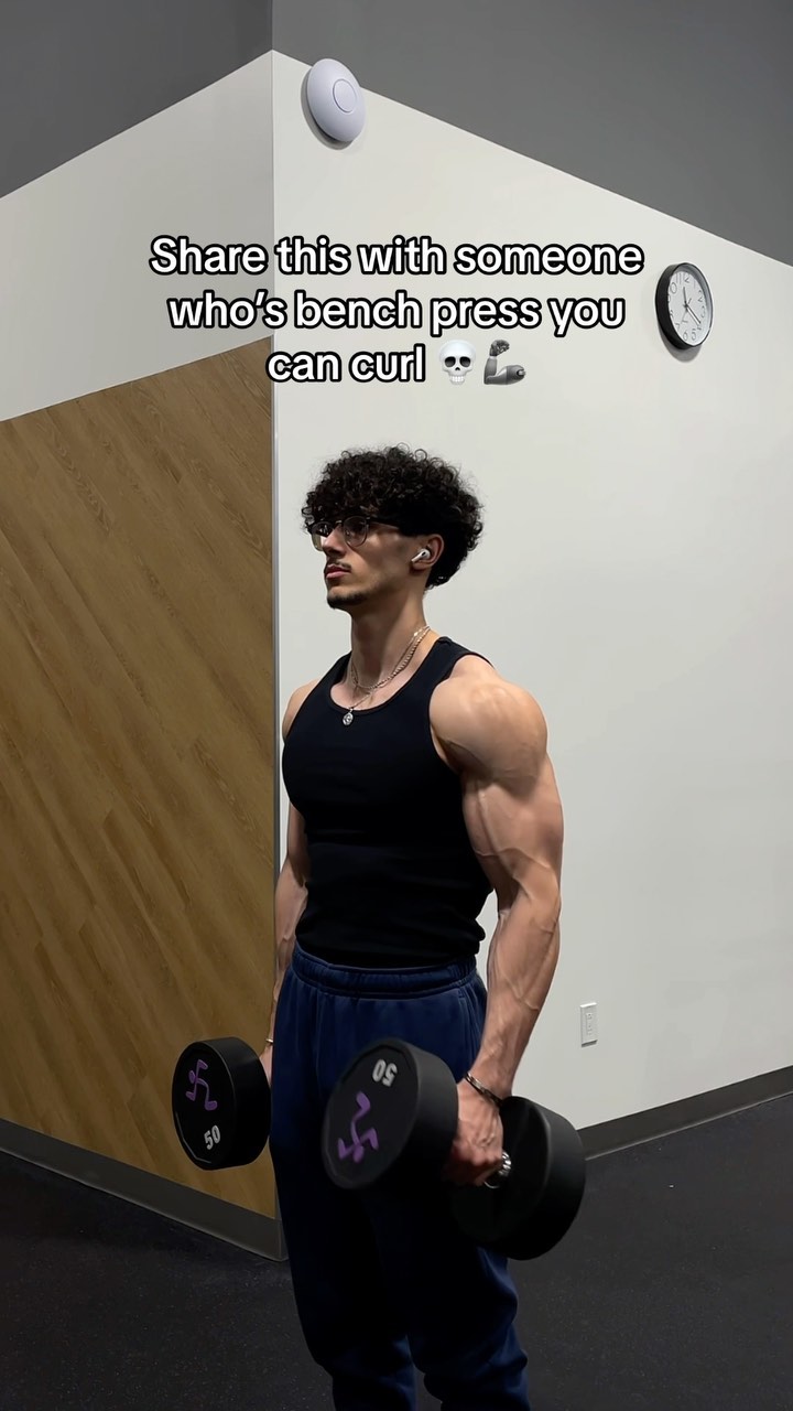 Tag them in the comments 💀 Follow me for more fitness tips and workouts :) 🦍 @